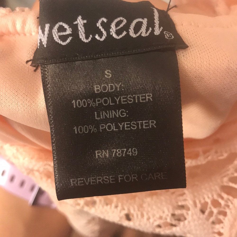 Wet seal pink lace dress - Picture 6 of 6